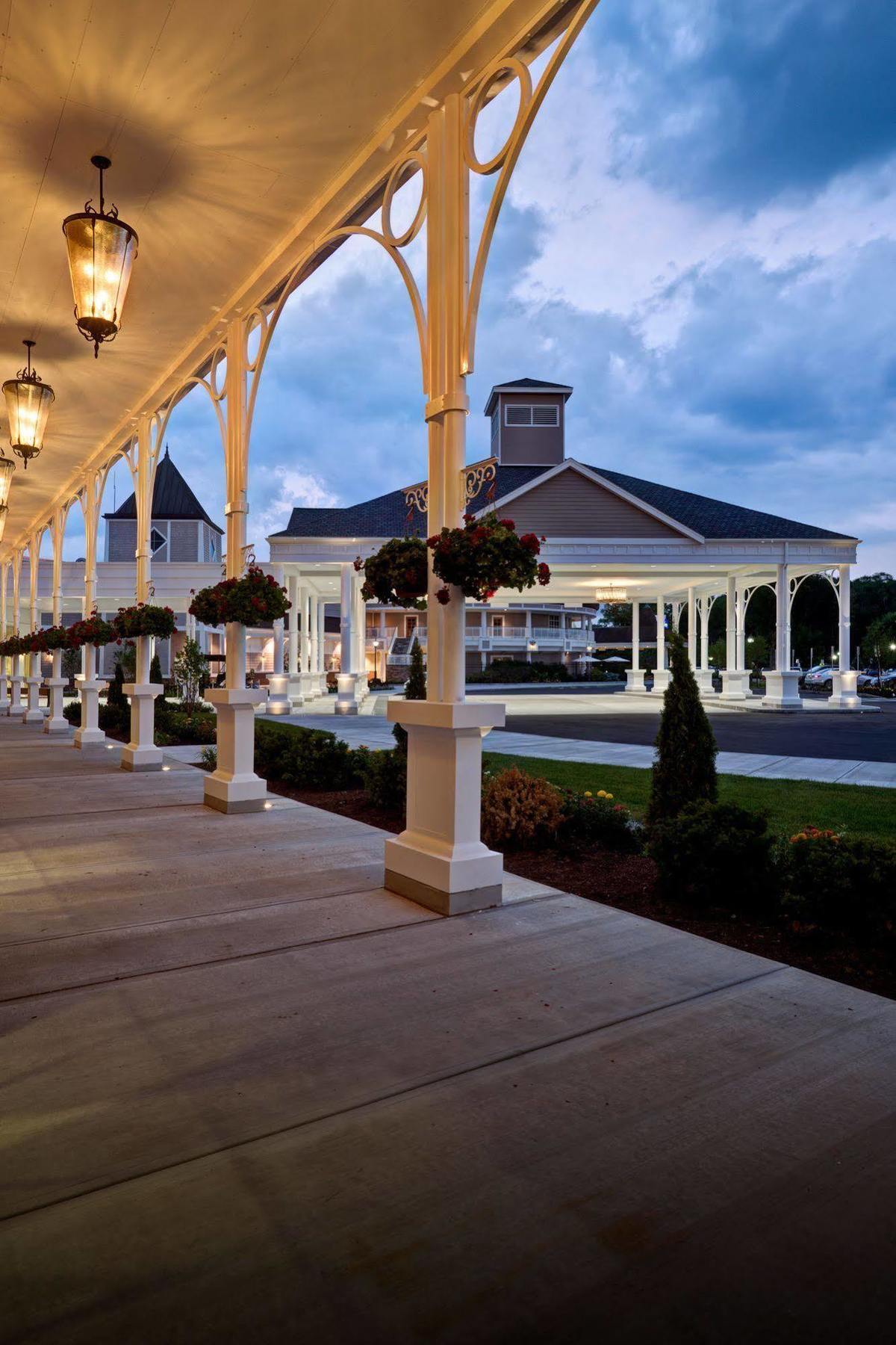 Saratoga Casino Hotel Saratoga Springs Bagian luar foto
