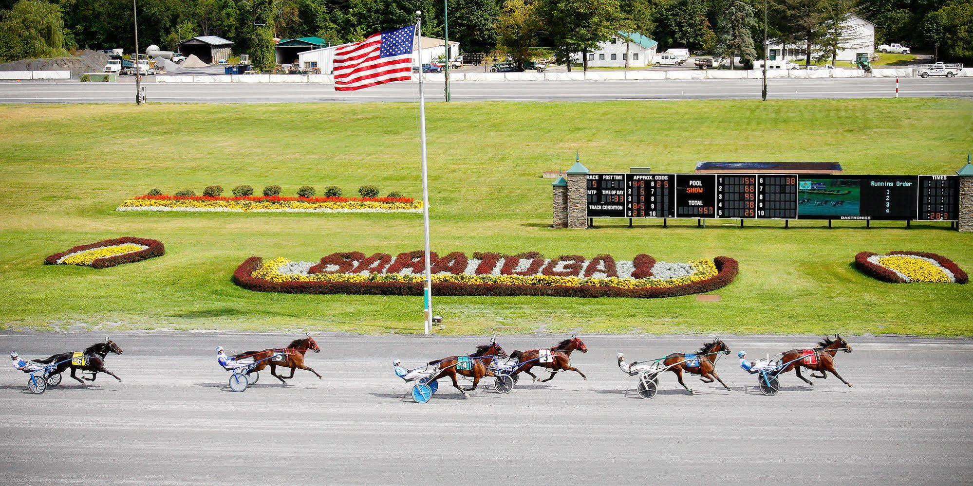 Saratoga Casino Hotel Saratoga Springs Bagian luar foto